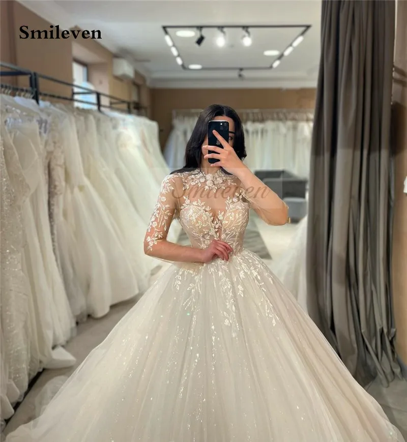 Robe de mariée en dentelle – Image 2