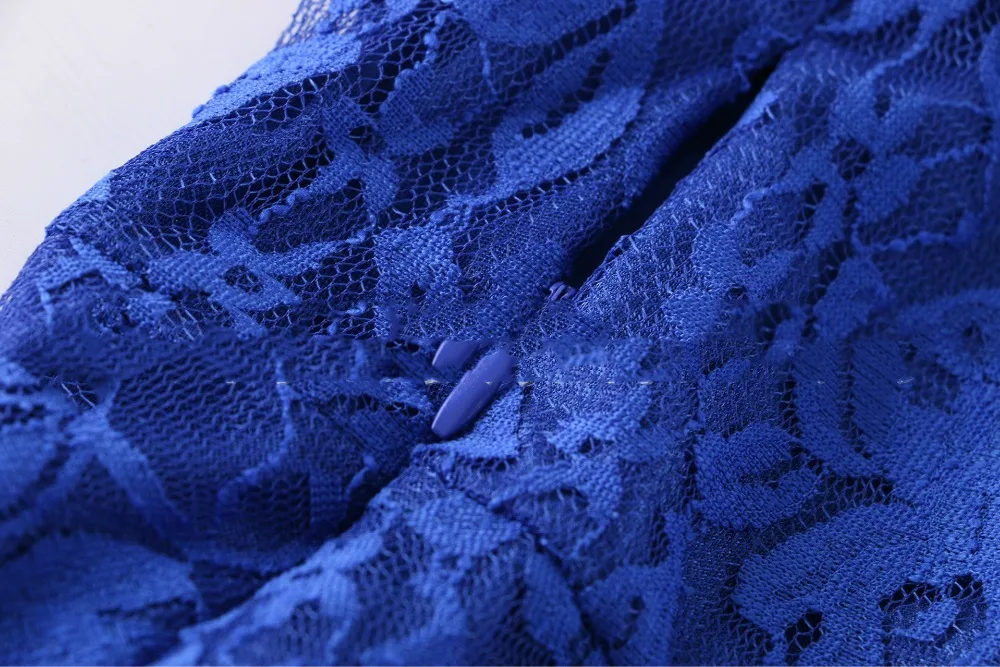 Robe dentelle polyvalente