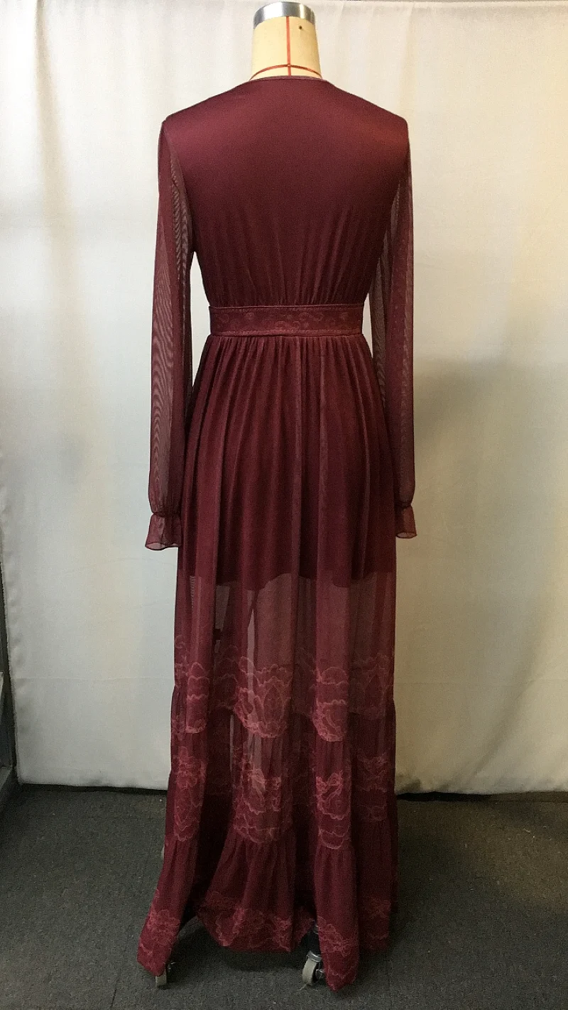 dentelle bordeaux florale