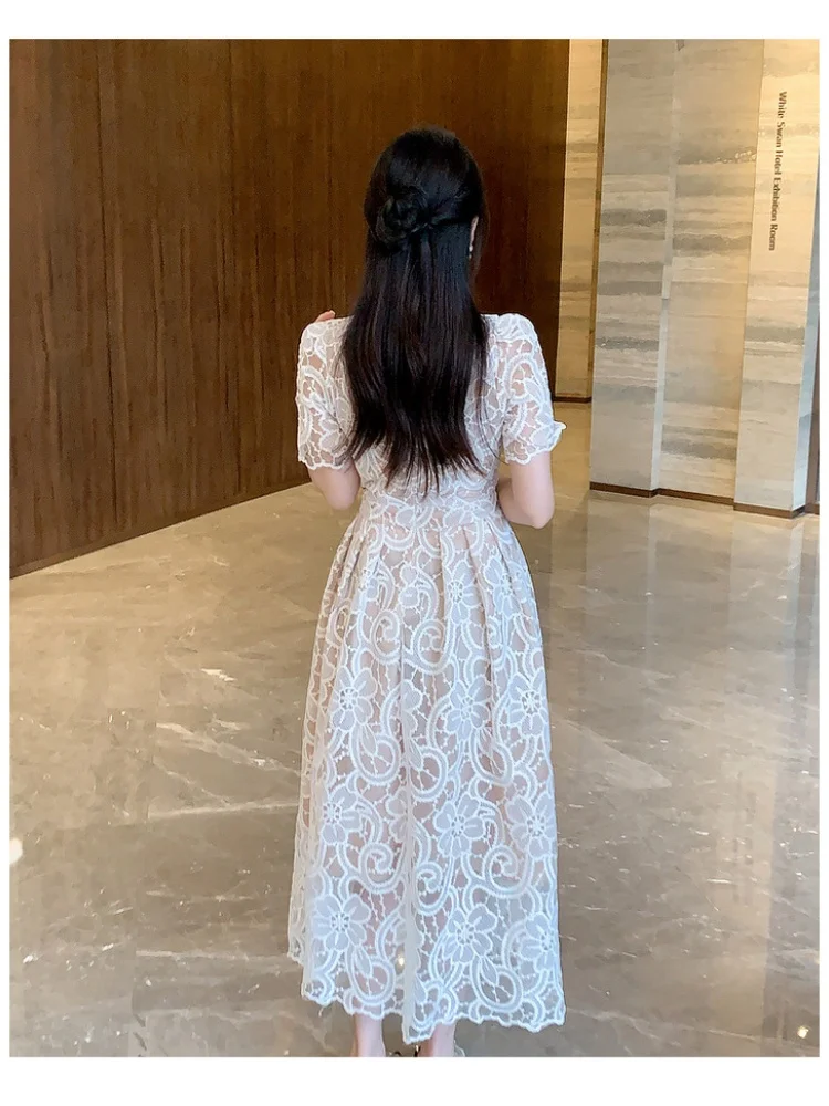 Robe en dentelle blanche – Image 5