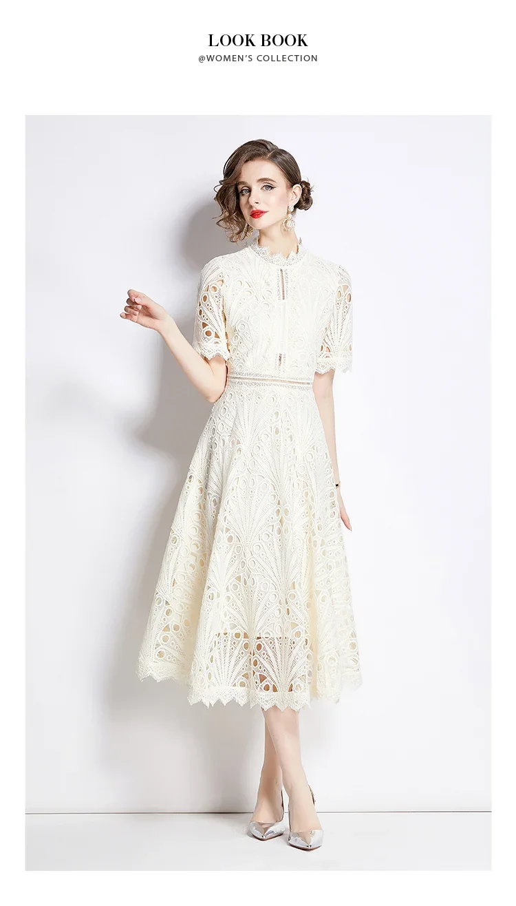 robe épurée en dentelle verte
