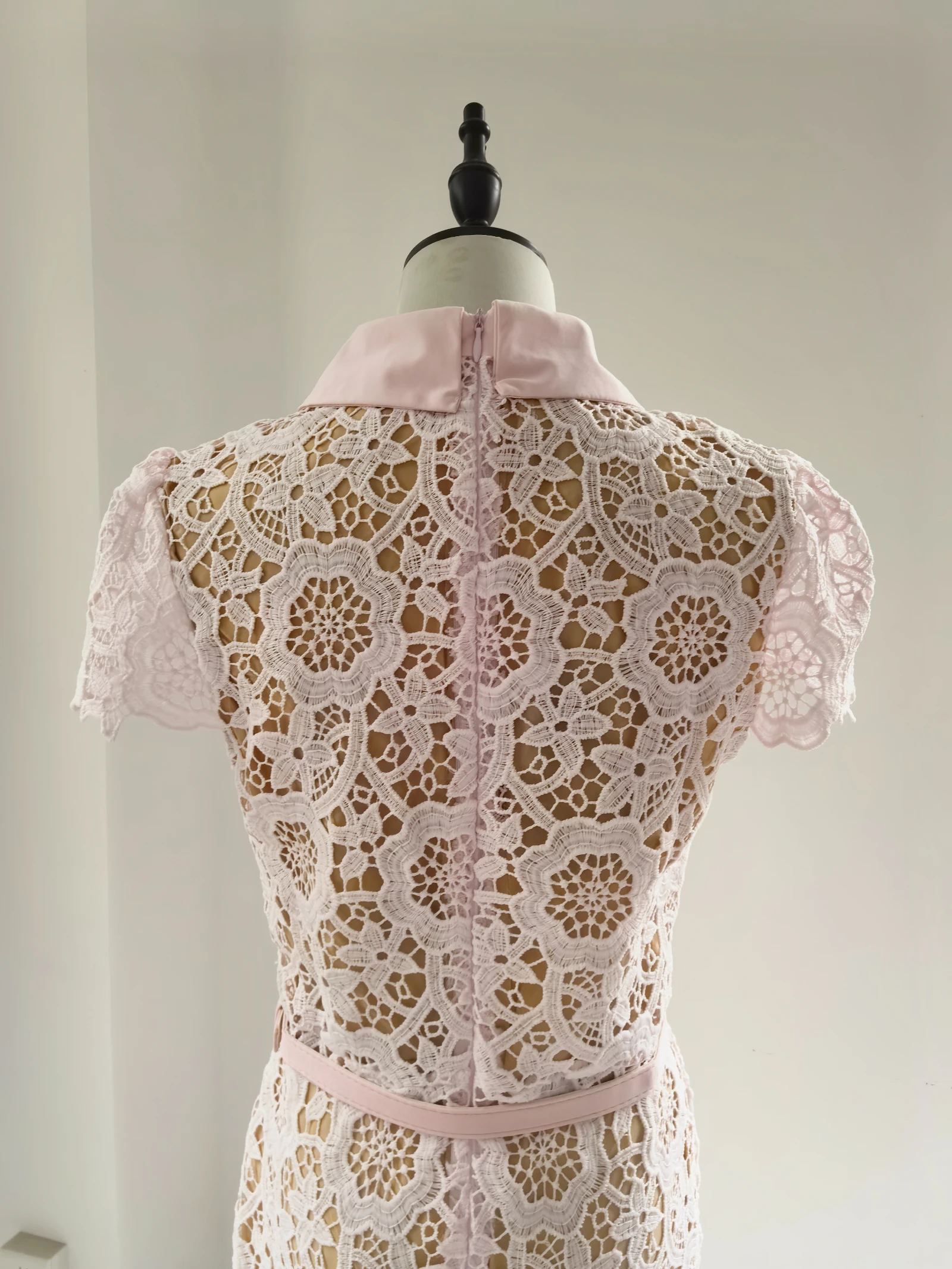 Tendance robe en dentelle