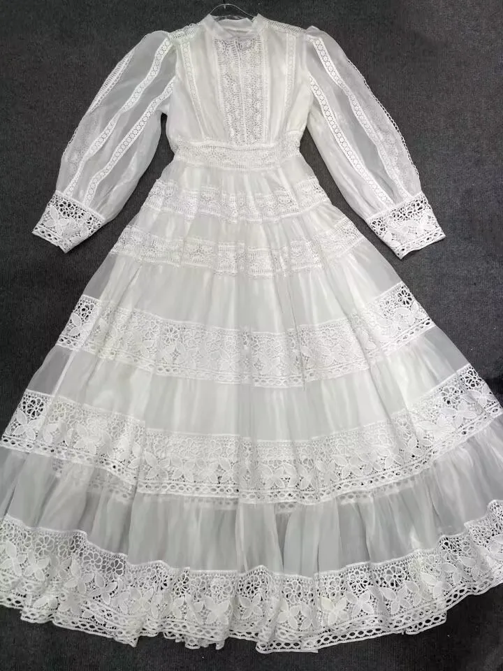 Polyester robe