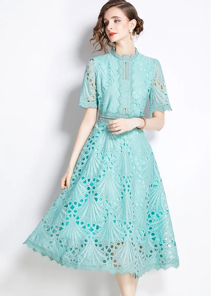 bougeant robe en dentelle verte