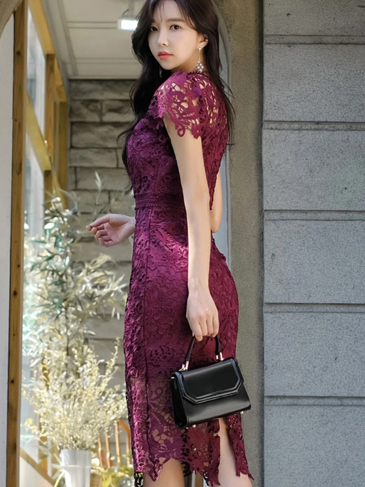 robe transparente à motifs floraux