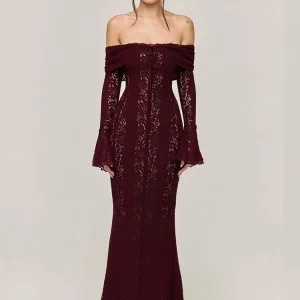 Robe en dentelle blanche longue