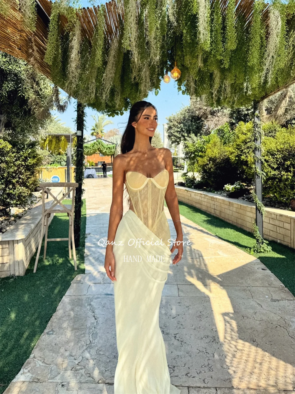 robe décolleté cœur