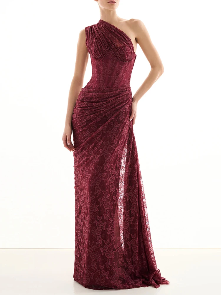 élégante robe en dentelle
