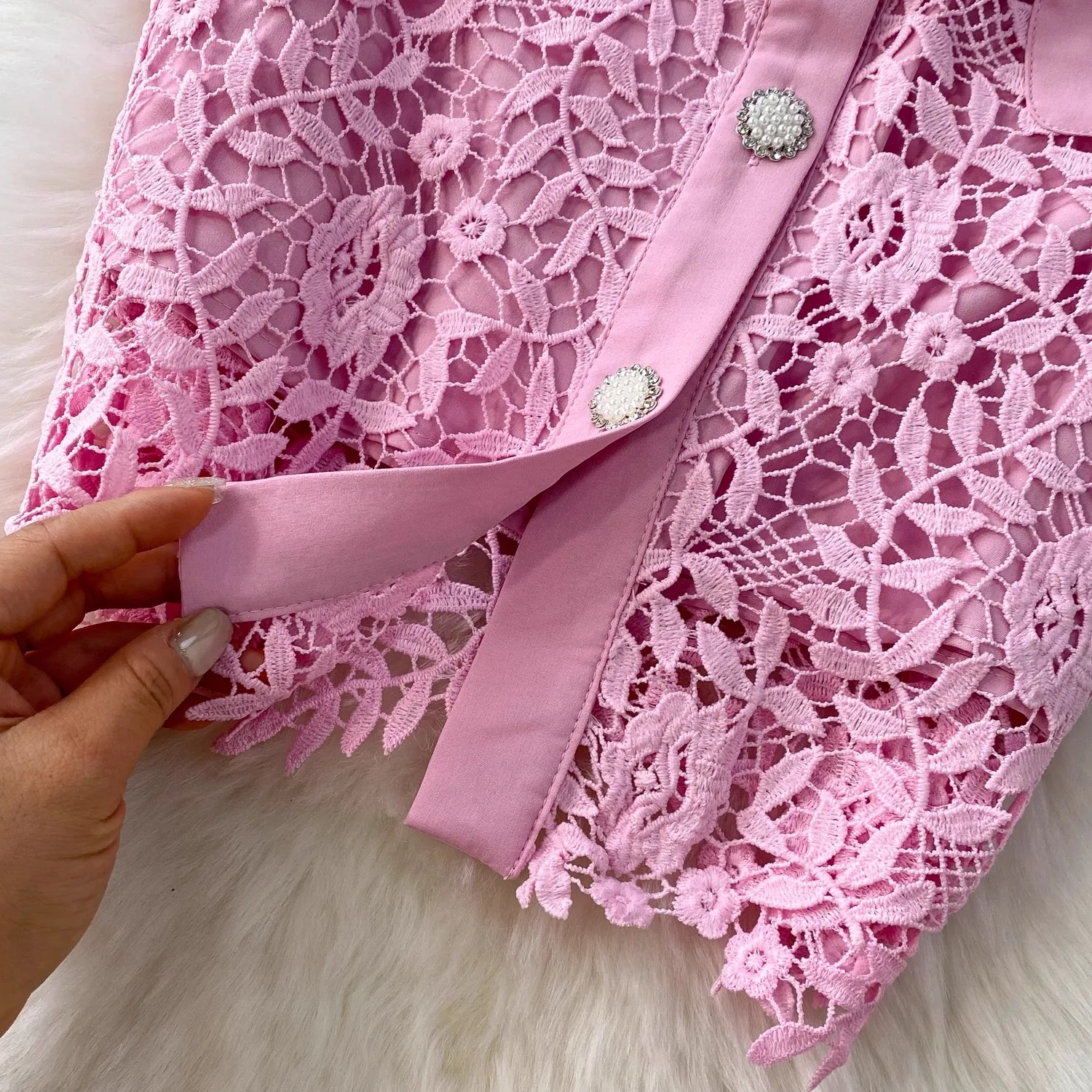 robe dentelle fuseau