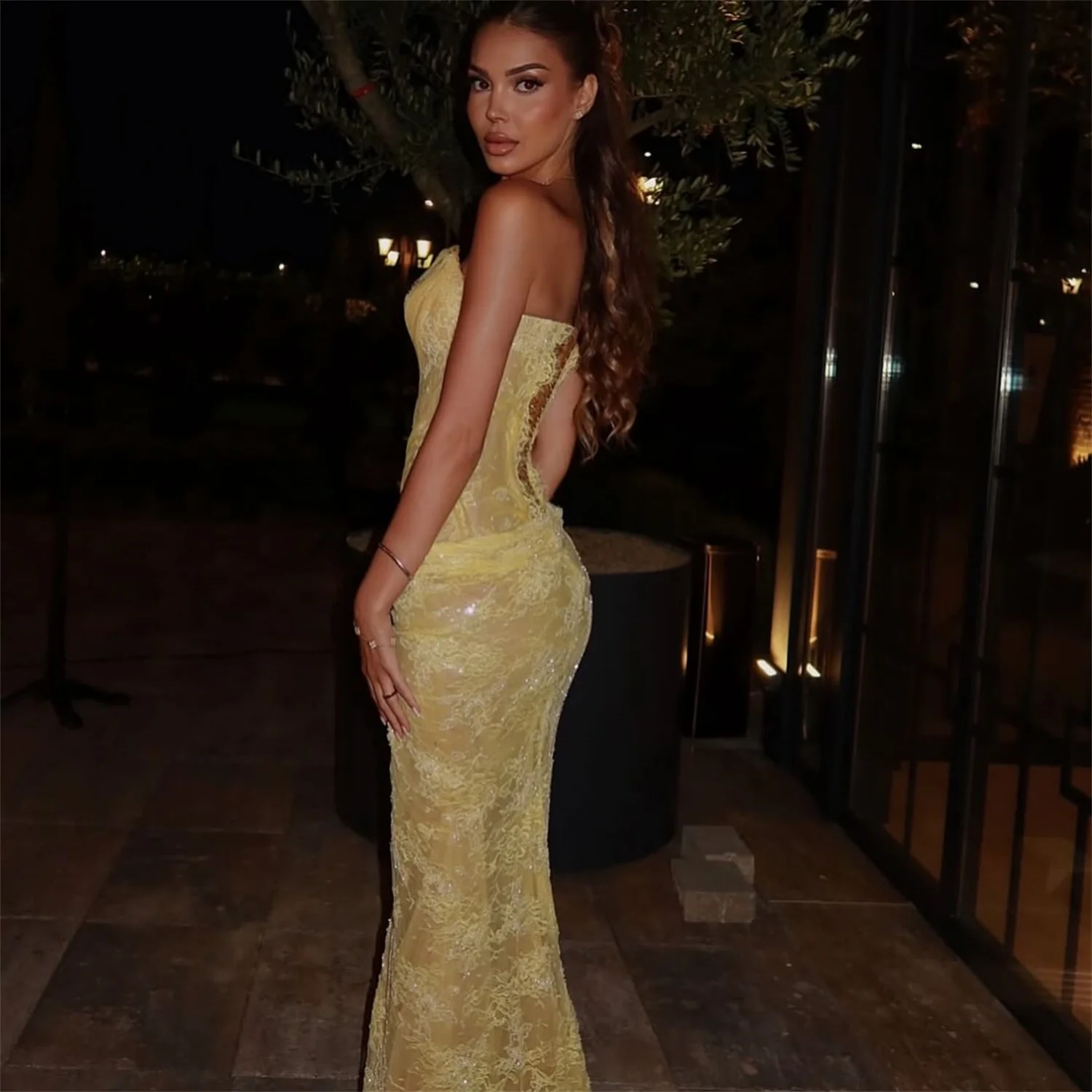 robe de soirée en dentelle