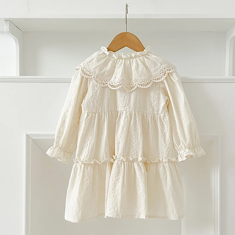 Robe en dentelle élégante