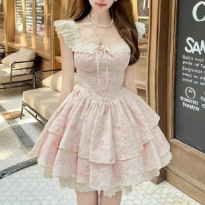 robe dentelle rose