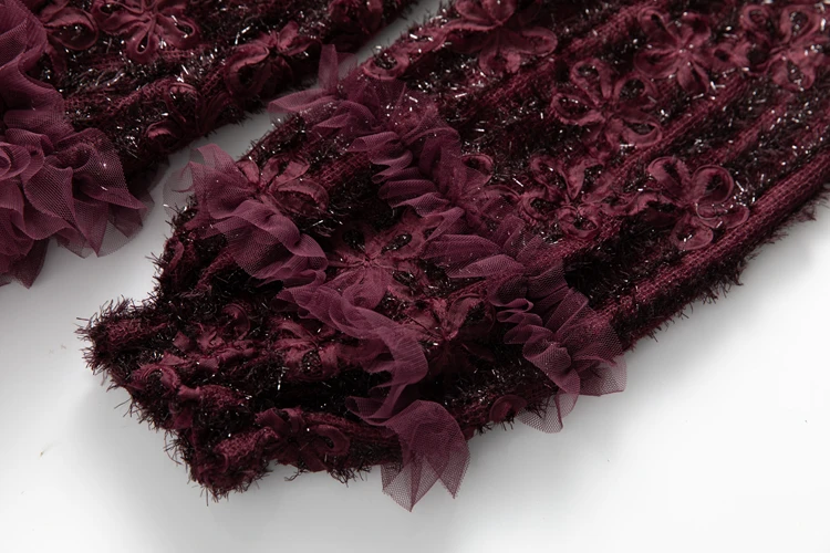 Robe en dentelle bordeaux manches longues à volants – Image 18