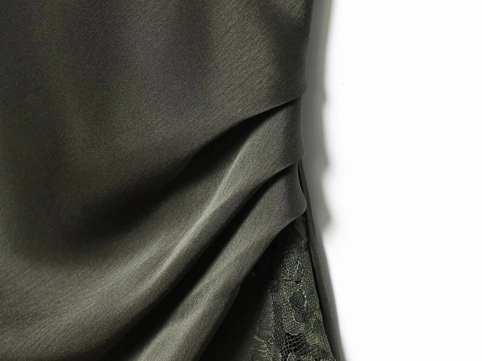 robe de cocktail en dentelle