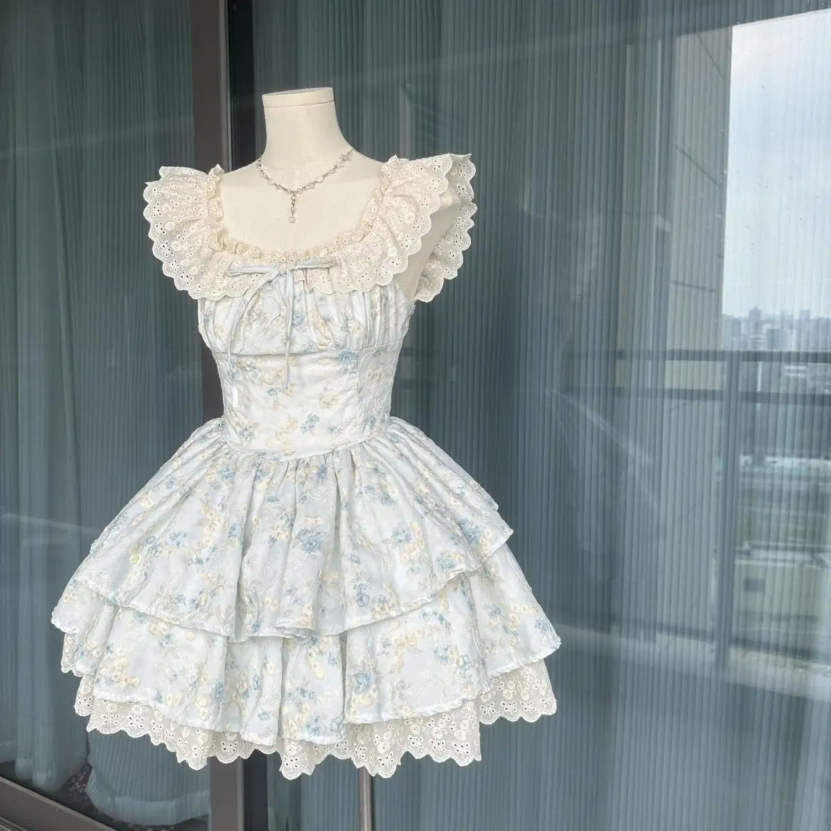 robe rose chic