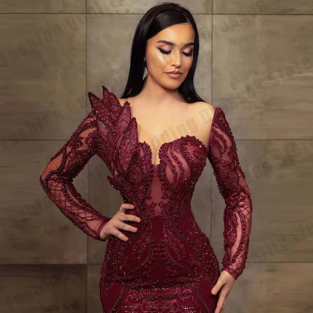 Robe en dentelle bordeaux sirène – Image 2