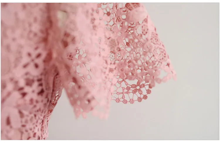 décoration chic robe dentelle rose