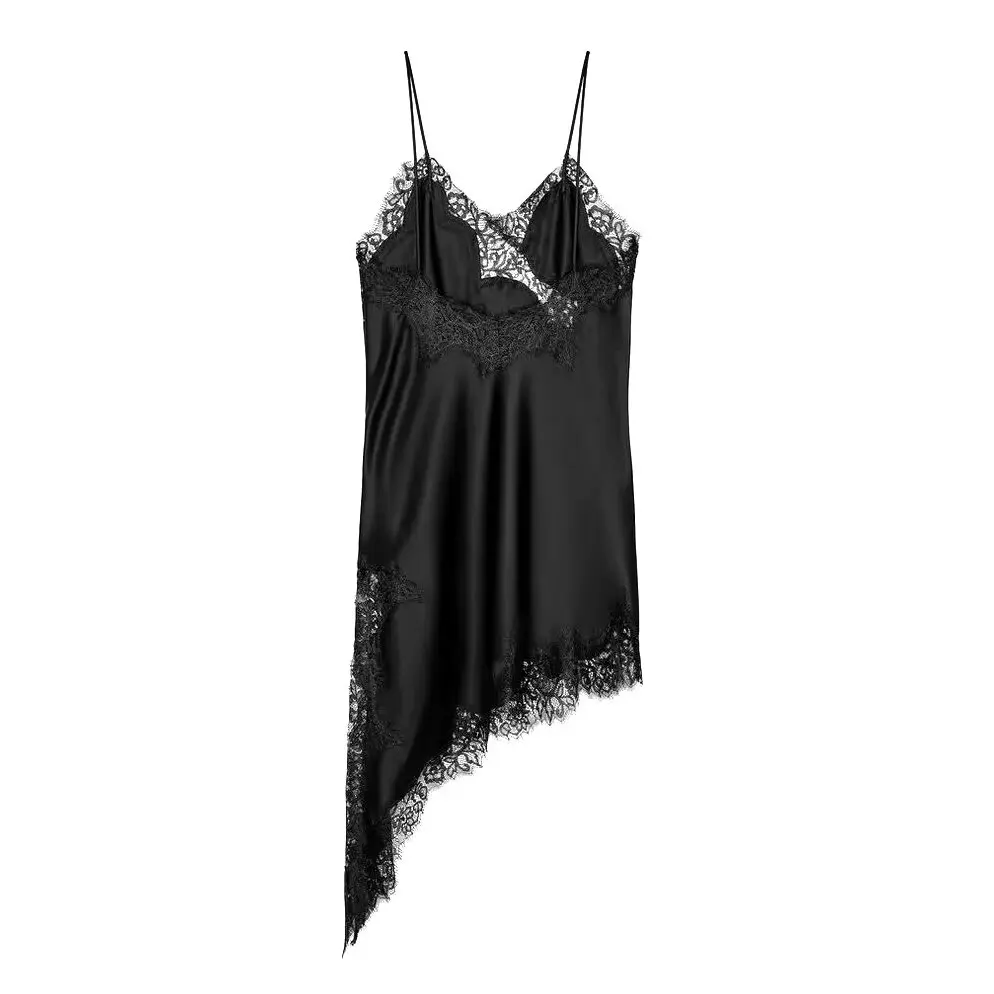 Robe en satin et en dentelle – Image 9