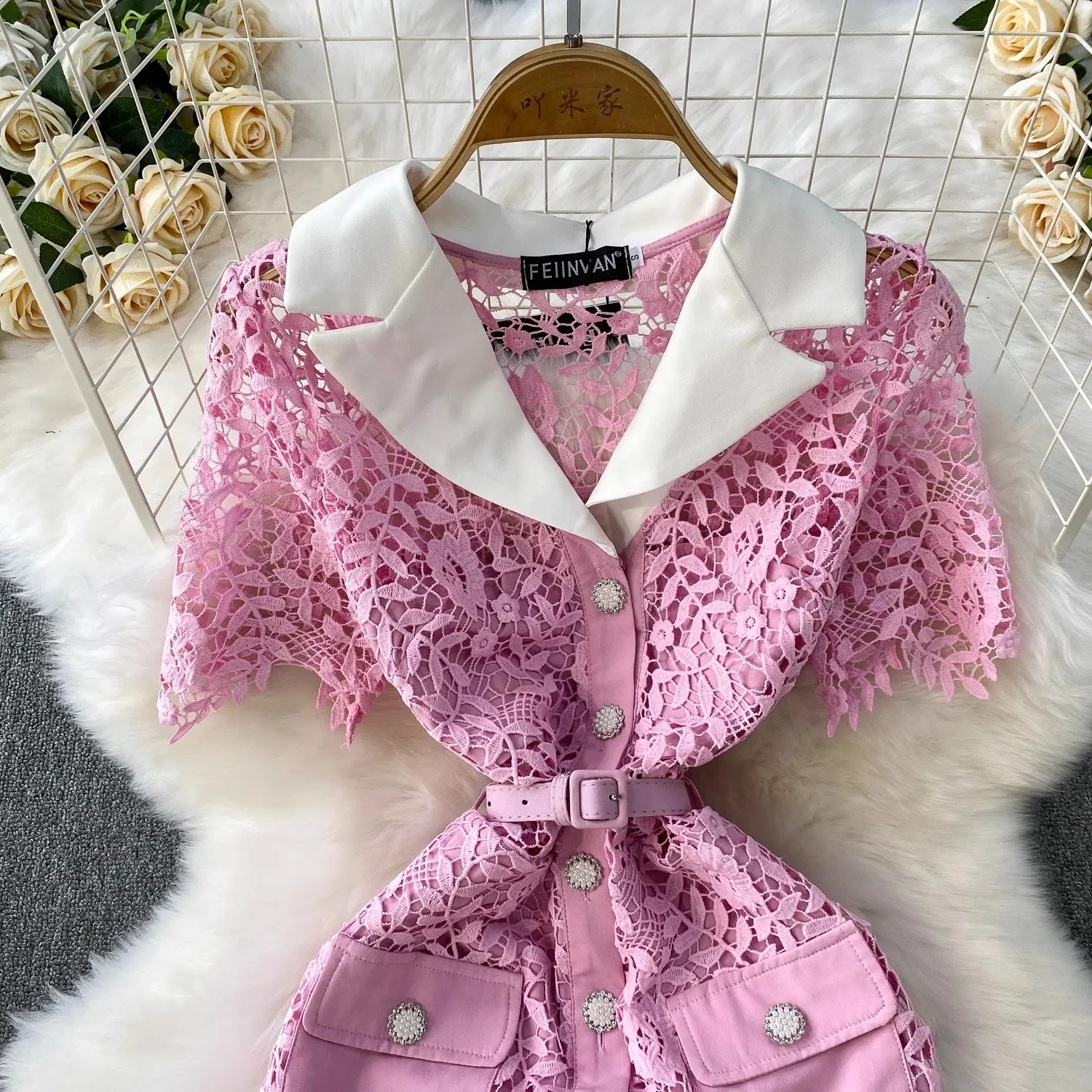 robe élégante en dentelle