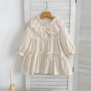 Robe en dentelle pour fille