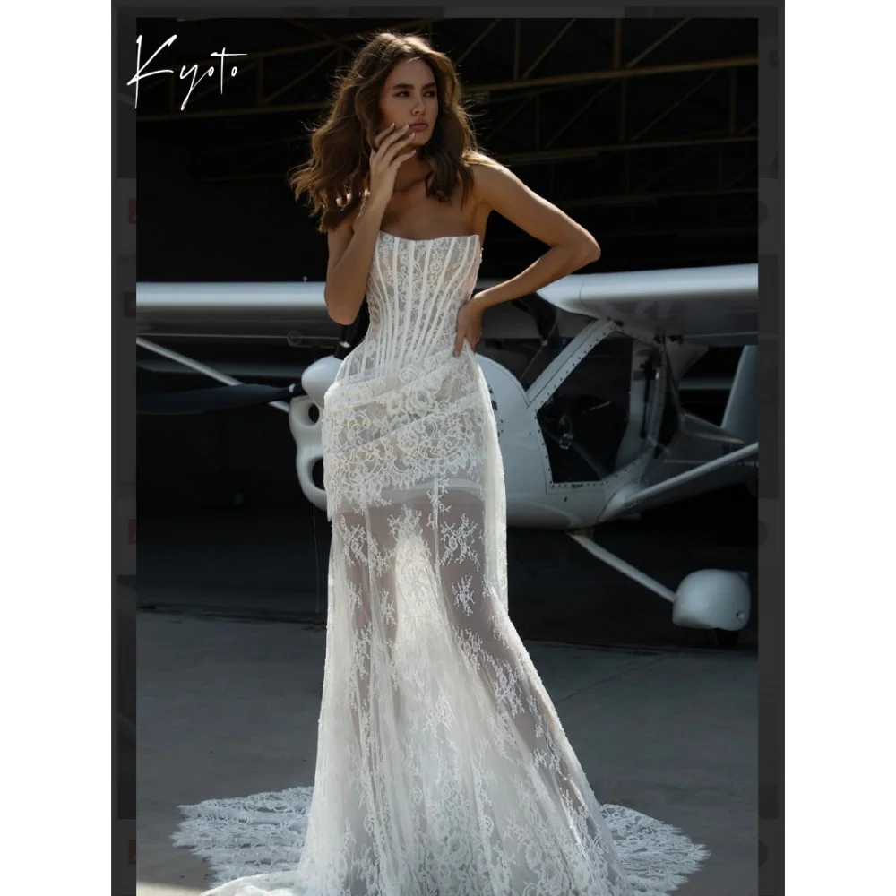 Robe de mariée bustier en dentelle