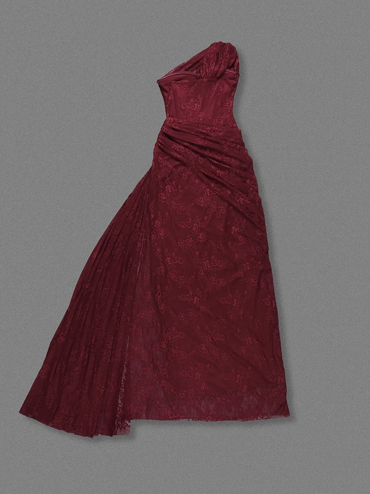 sophistiquée robe en dentelle