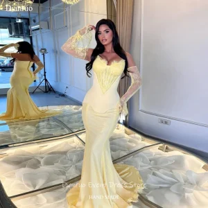 robe en dentelle jaune