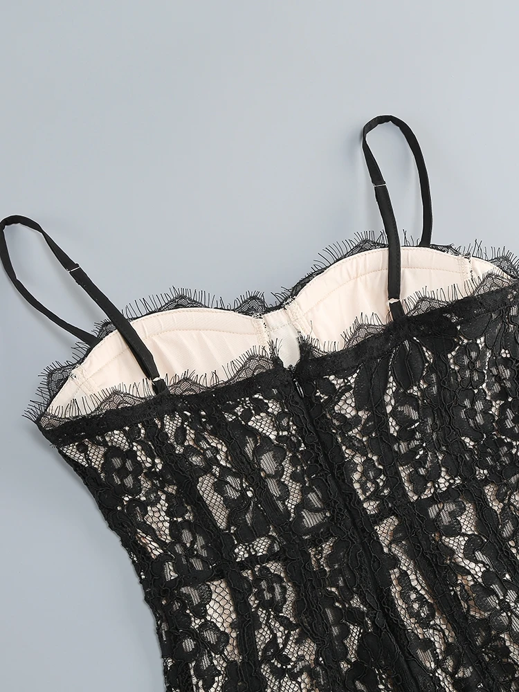 Robe en dentelle noire – Image 23