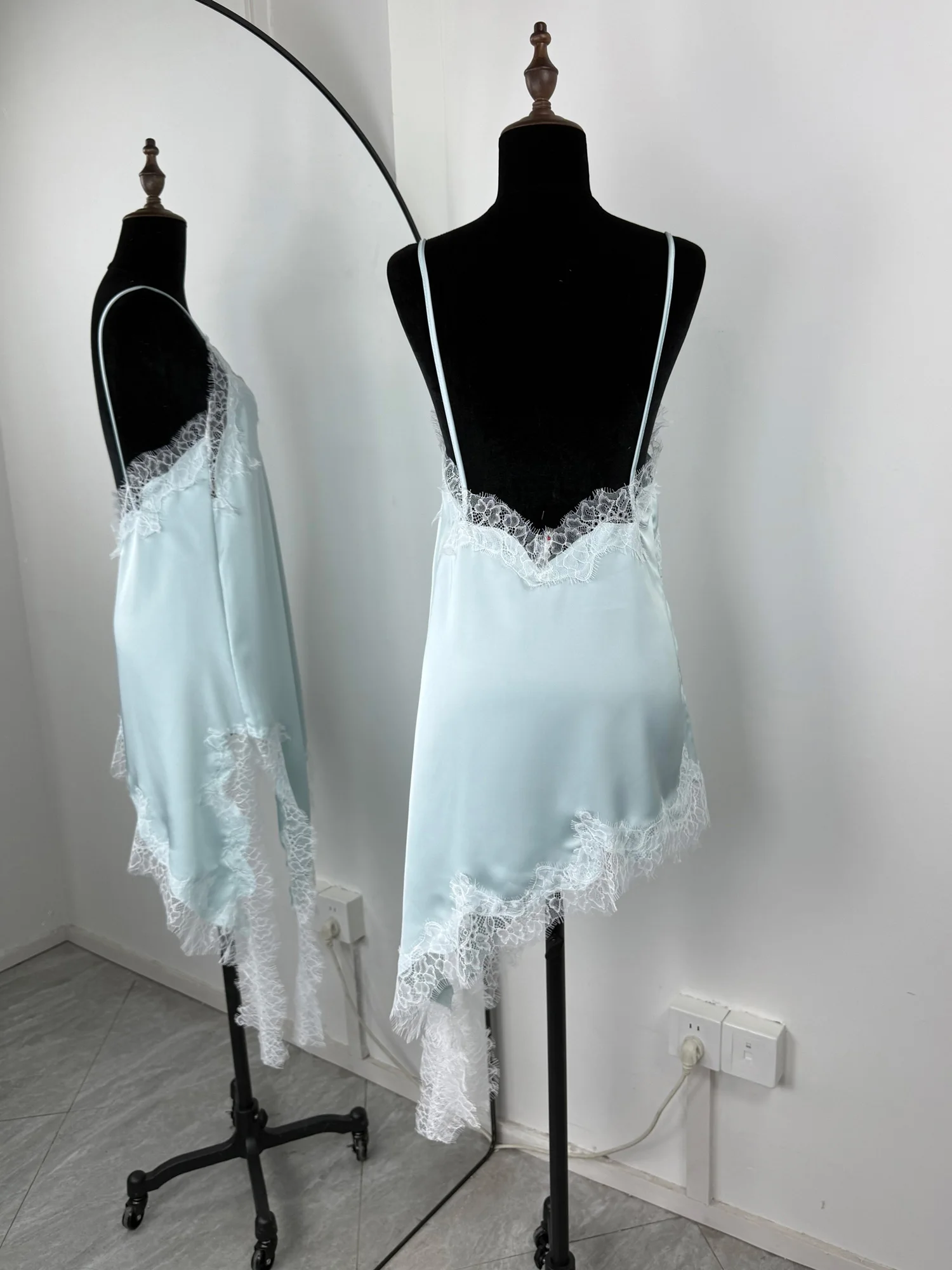 robe en dentelle pour femme