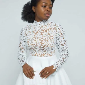 Robe en dentelle vintage