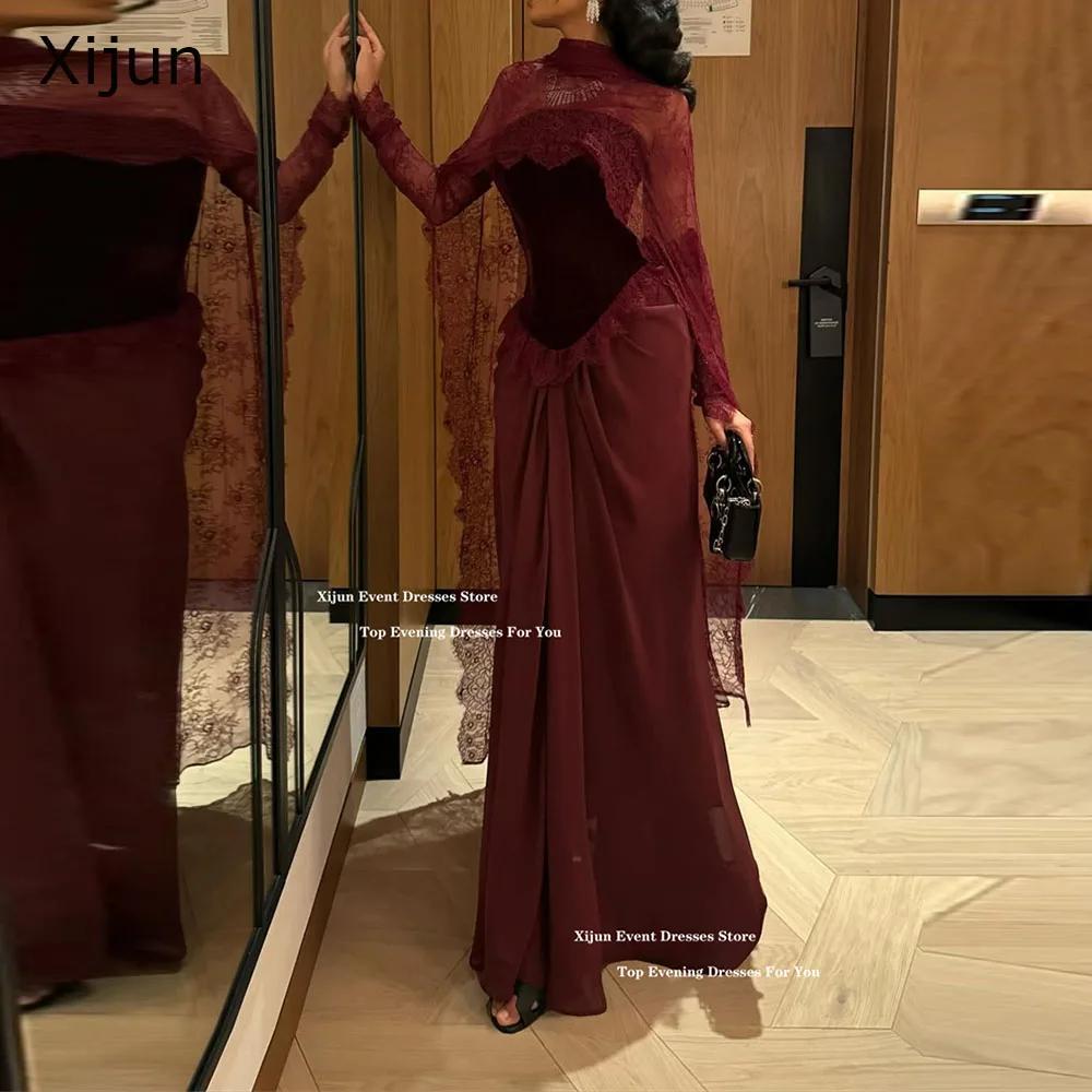 Robes en dentelle bordeaux manches cape – Image 4