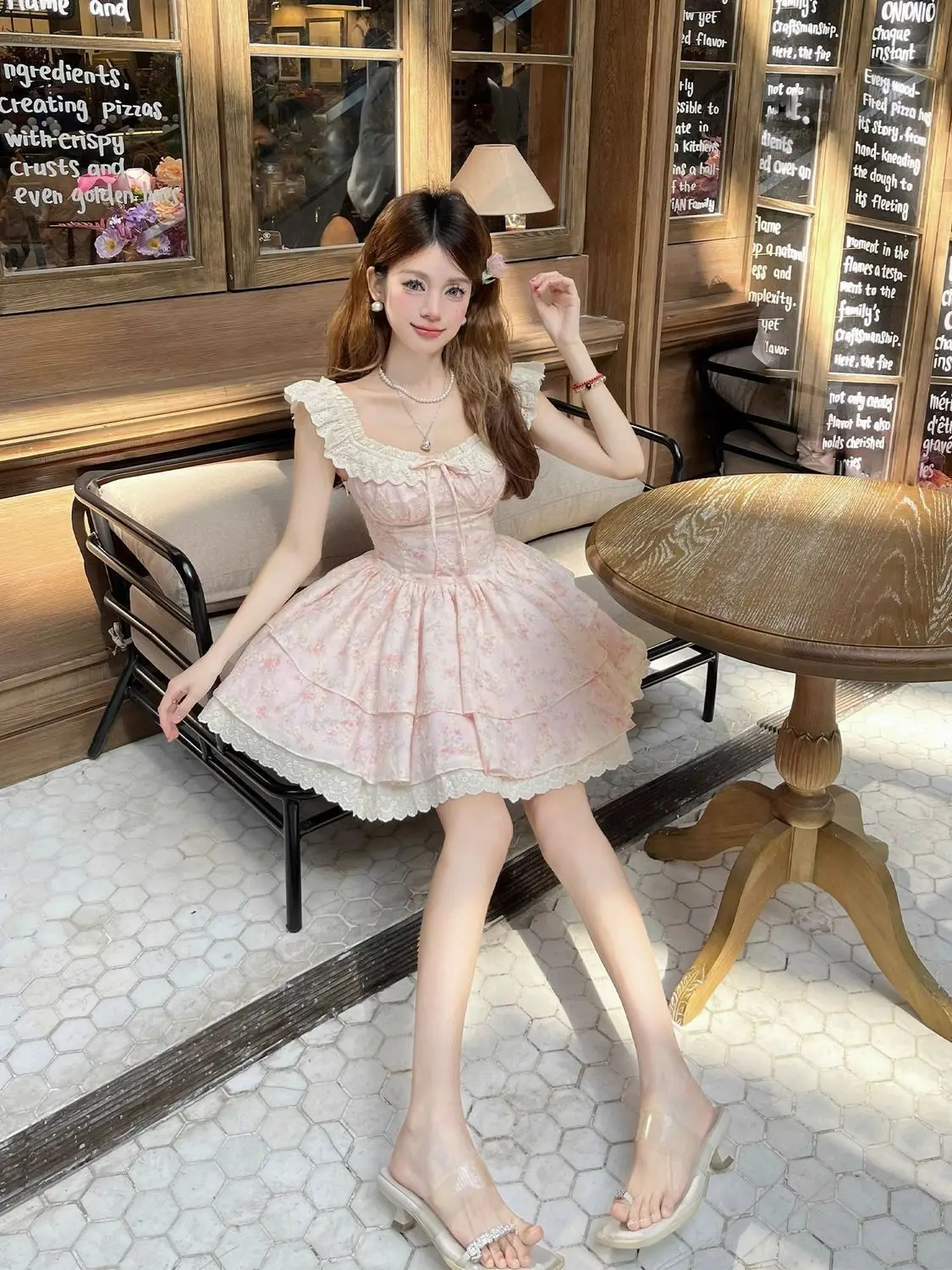 robe dentelle moderne