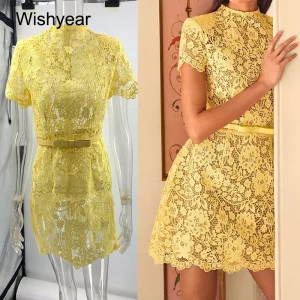 robe en dentelle jaune