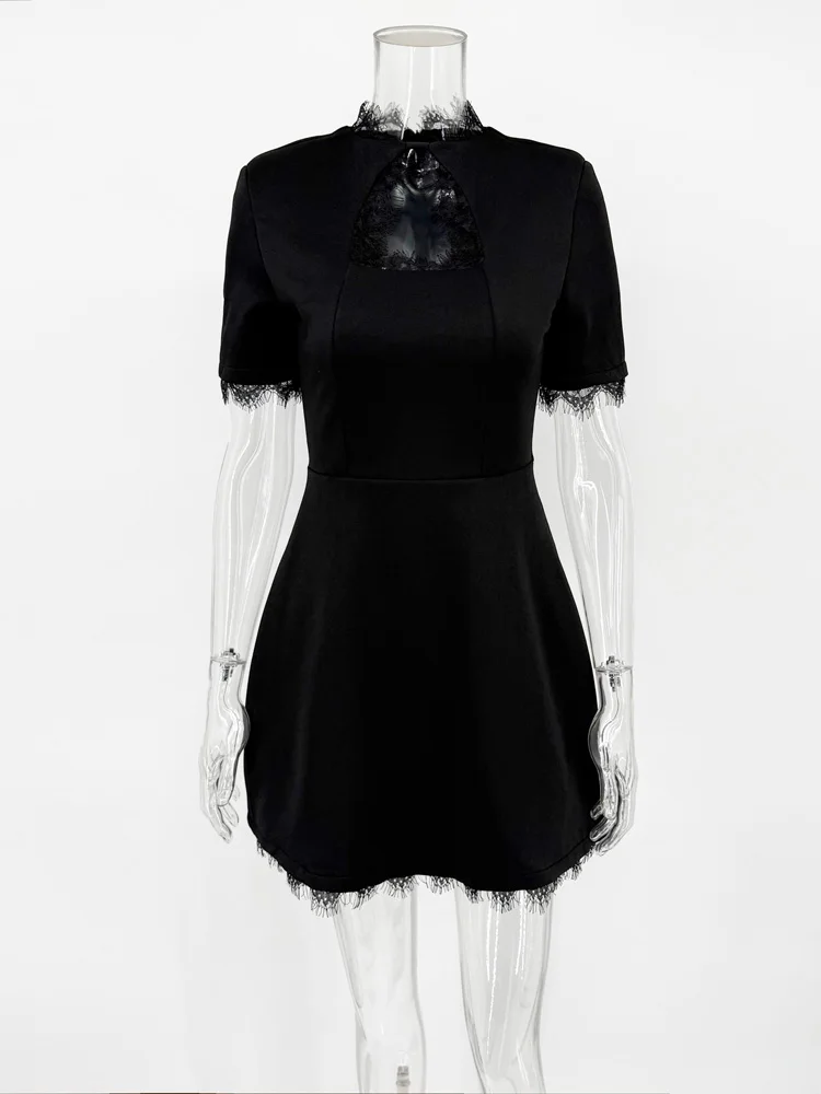 Robe versatile dentelle